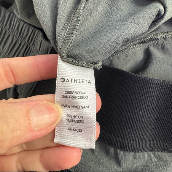 Athleta Trekkie North Joggers Gray and Black with zippers at ankles women’s 8 - Picture 9 of 14